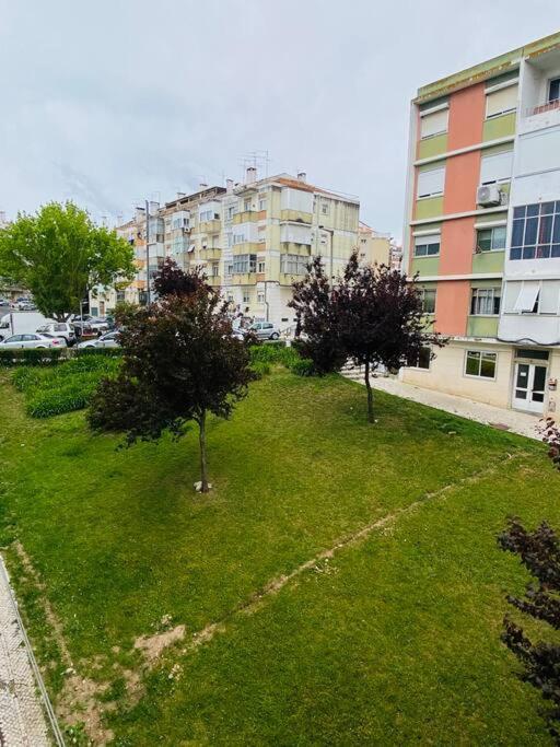 Modern 3 Bedroom Flat In Lisboa Exteriér fotografie